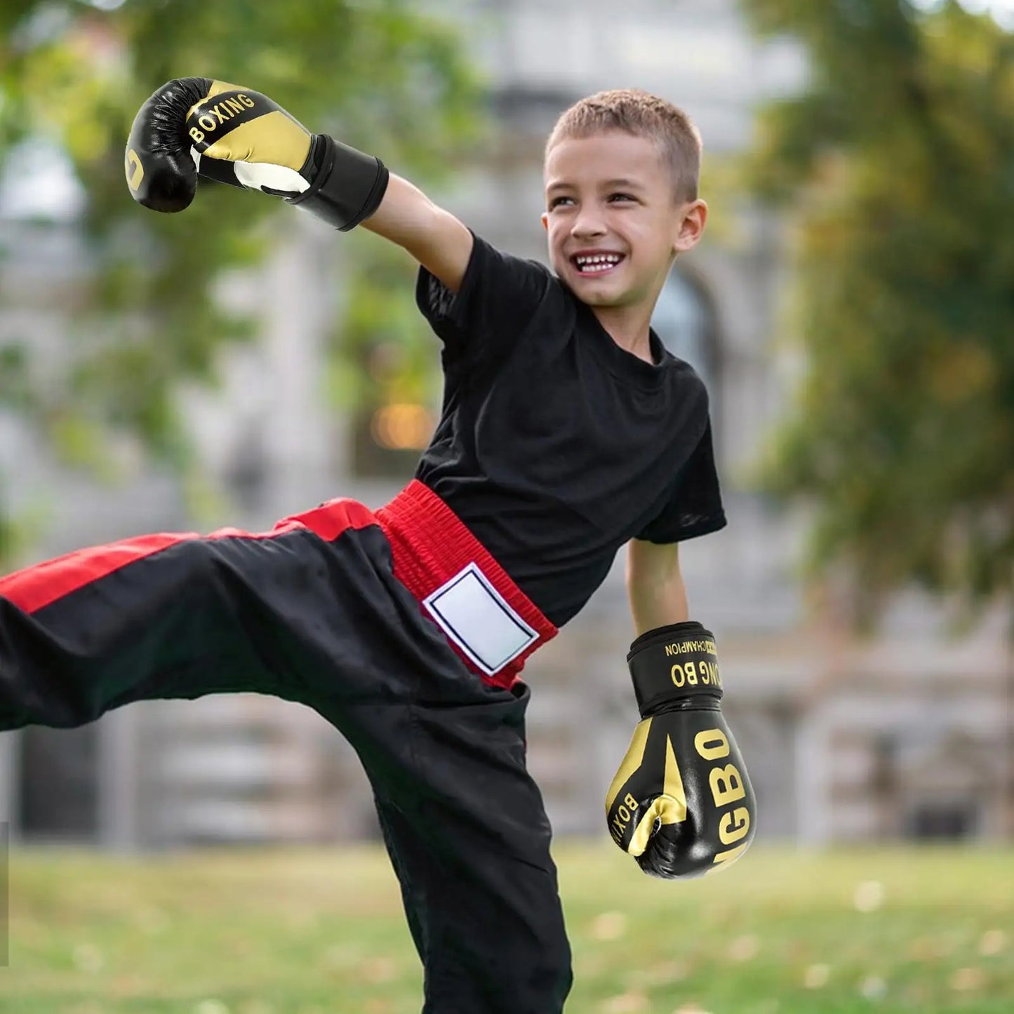 Kids 6oz Professional Boxing Training Sparring Gloves Kids Breathable MuayThai Punching Karate Training Gloves